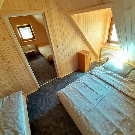 Na Lesnej Dağ evi